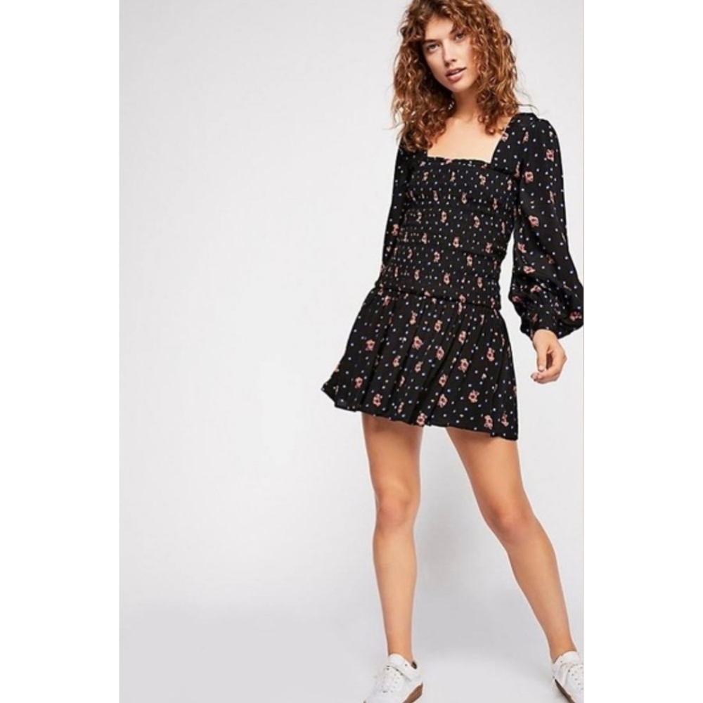 FREE PEOPLE Two Faces Mini Dress Ruched With Floral Print Black Blue Small